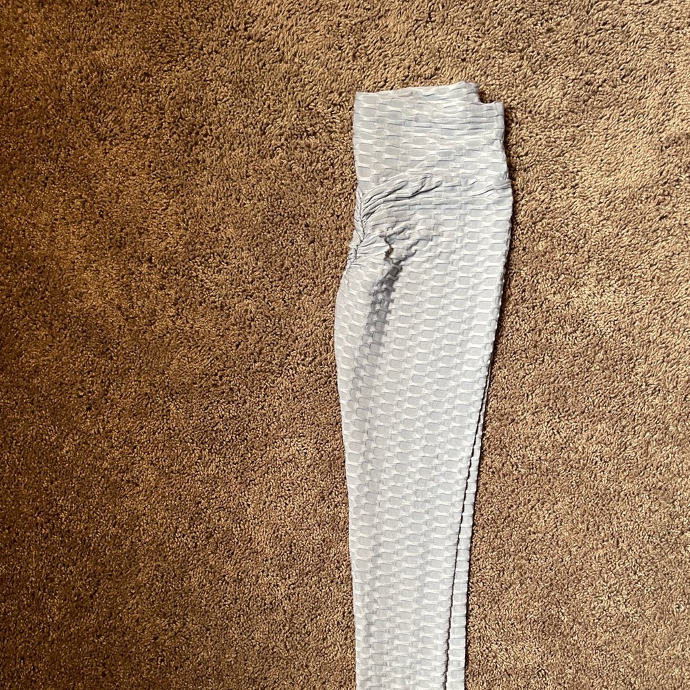 Grey booty lifting waffle leggings